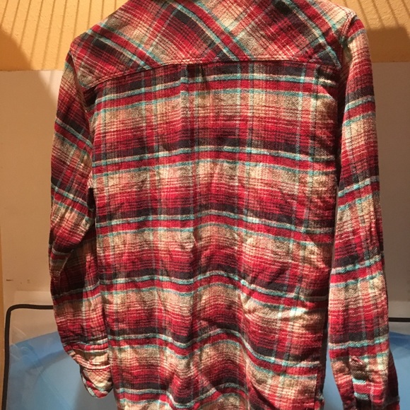 Men’s Flannel - Picture 2 of 2